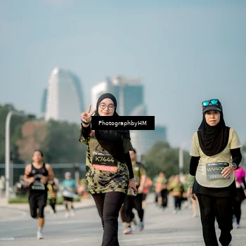 Runner Photo 6715118