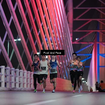 Runner Photo 6715124