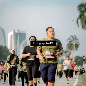 Runner Photo 6715171