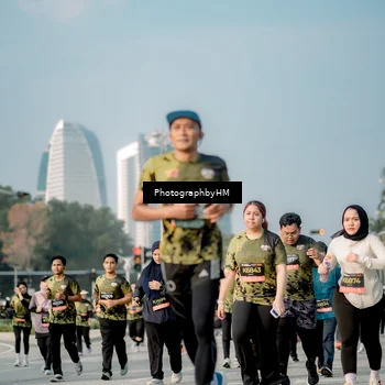 Runner Photo 6715205