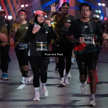 Runner Photo 6715247
