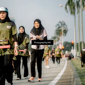 Runner Photo 6715259