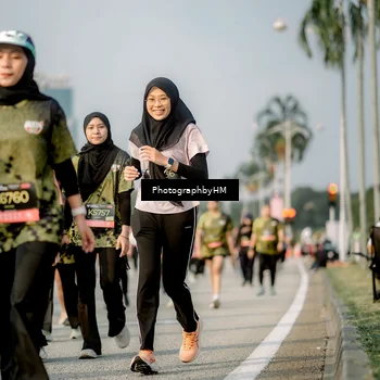Runner Photo 6715264