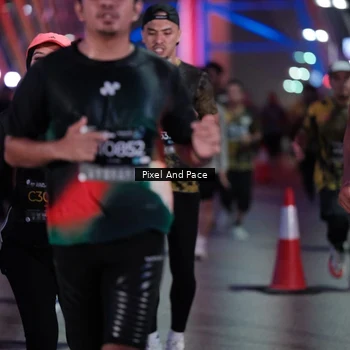 Runner Photo 6715290