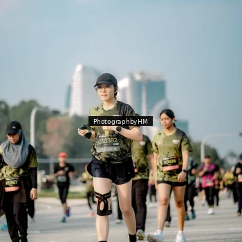 Runner Photo 6715300