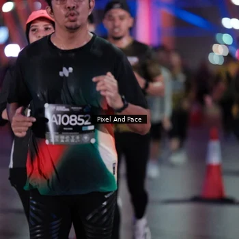 Runner Photo 6715306