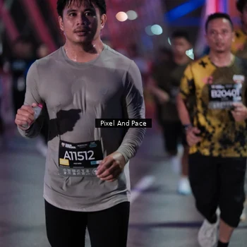 Runner Photo 6715316
