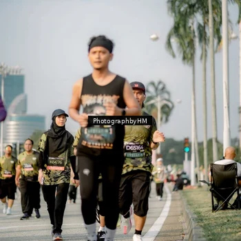 Runner Photo 6715348