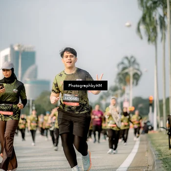 Runner Photo 6715365