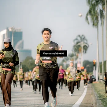 Runner Photo 6715369