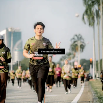 Runner Photo 6715376