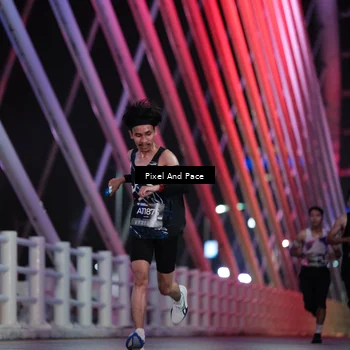 Runner Photo 6715440