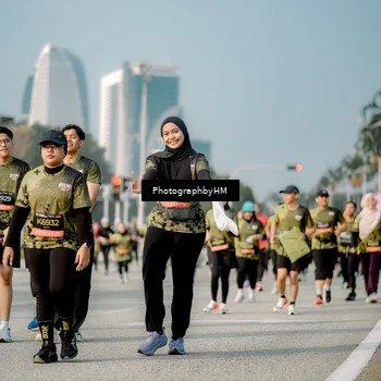 Runner Photo 6715471