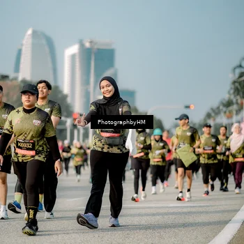 Runner Photo 6715478