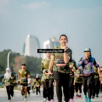 Runner Photo 6715541