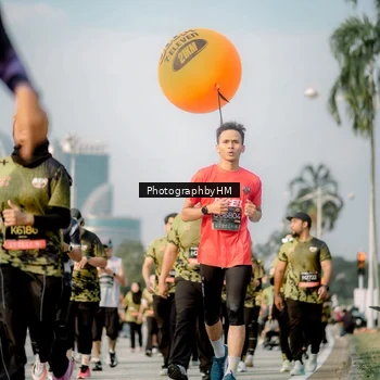 Runner Photo 6715552