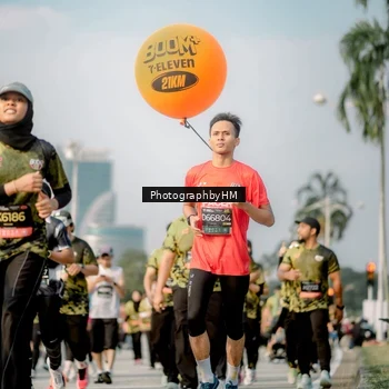 Runner Photo 6715555