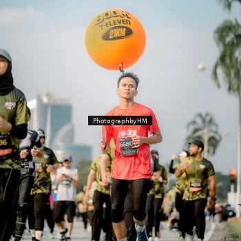 Runner Photo 6715559
