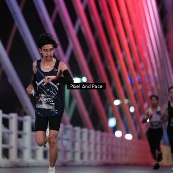 Runner Photo 6715563
