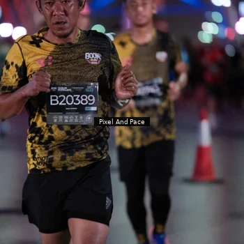 Runner Photo 6715564