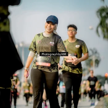 Runner Photo 6715599