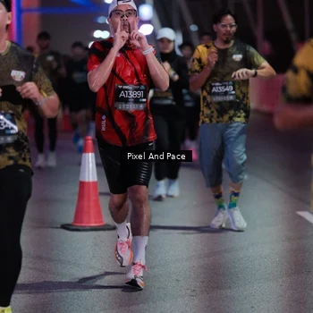 Runner Photo 6715610