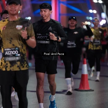 Runner Photo 6715679