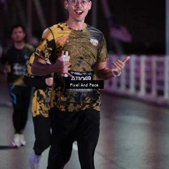 Runner Photo 6715707