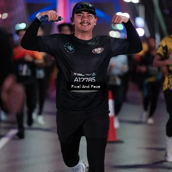 Runner Photo 6715742