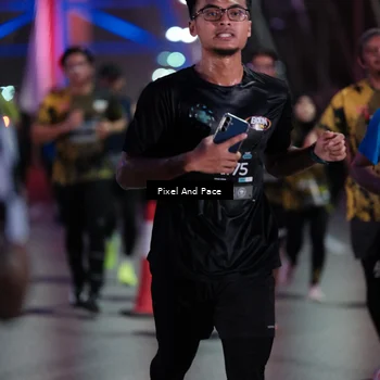Runner Photo 6715876