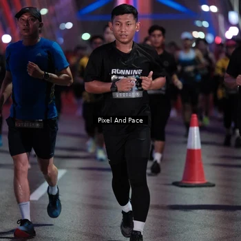 Runner Photo 6715929