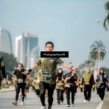 Runner Photo 6715936