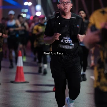 Runner Photo 6715946