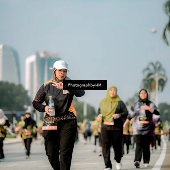 Runner Photo 6715968