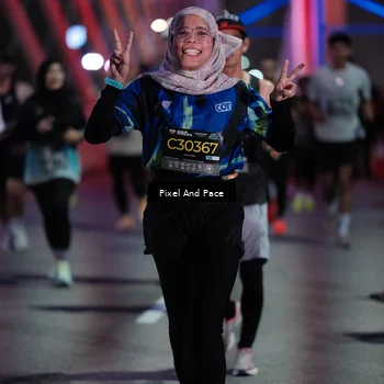 Runner Photo 6716010