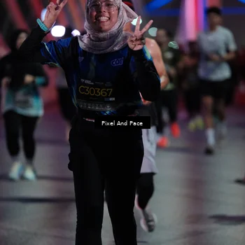 Runner Photo 6716015