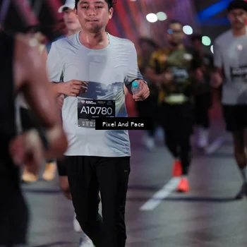 Runner Photo 6716022