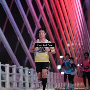 Runner Photo 6716031
