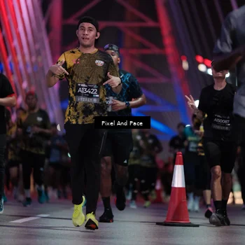 Runner Photo 6716078