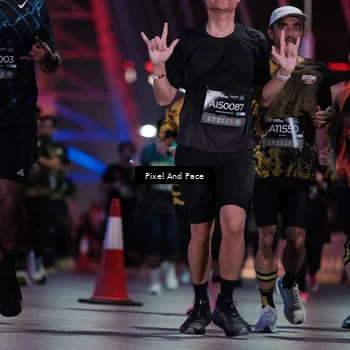 Runner Photo 6716083
