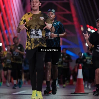 Runner Photo 6716085