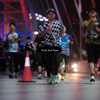 Runner Photo 6716247