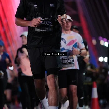 Runner Photo 6716272