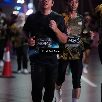 Runner Photo 6716426