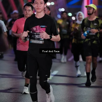 Runner Photo 6716509