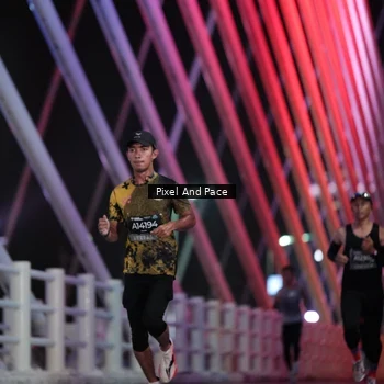 Runner Photo 6716512