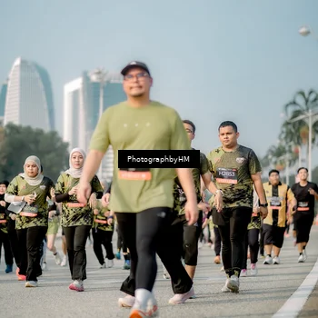 Runner Photo 6716565