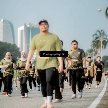 Runner Photo 6716569