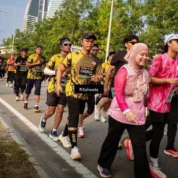 Runner Photo 6716658