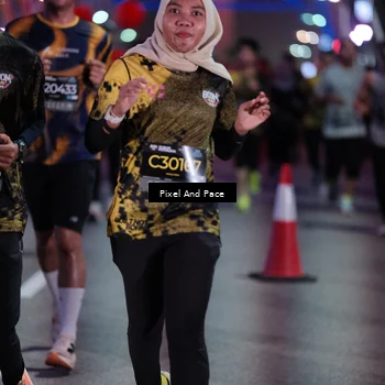 Runner Photo 6716690